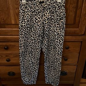 J. Crew Cropped Leopard Print elastic waist Size 2 Linen Blend pants